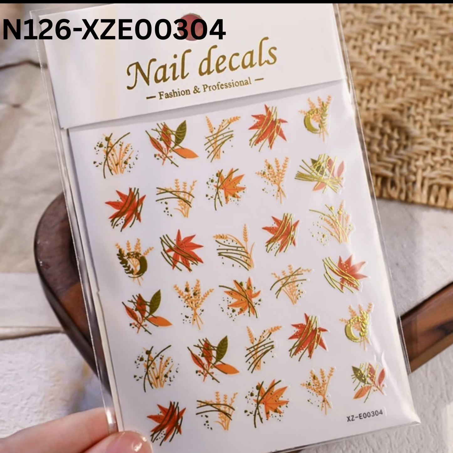 3D Maple Leaf Nail Stickers ā Autumn & Thanksgiving Nail Art Decals
