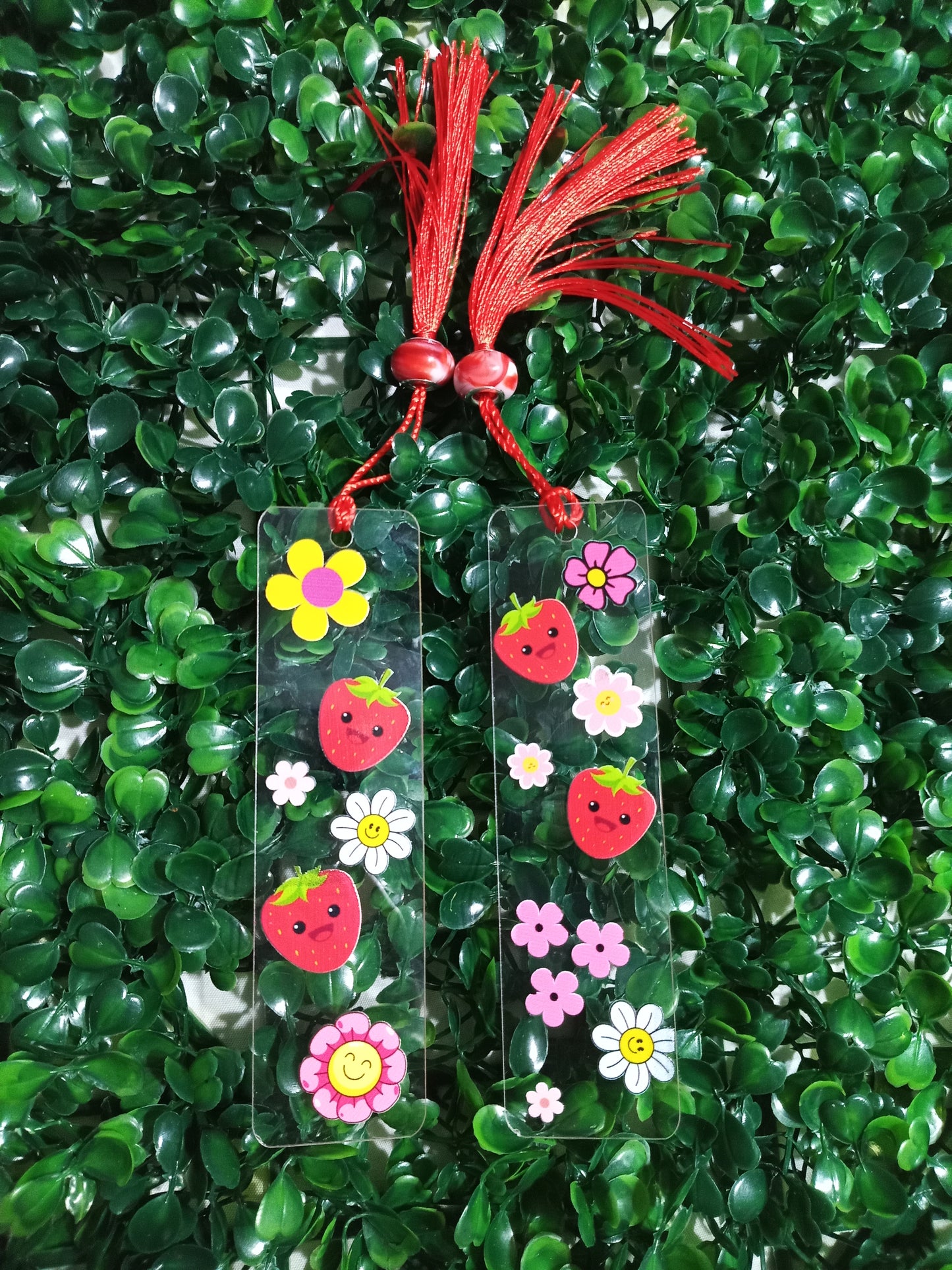 Strawberry With Flowers Bookmark, Bookmark, Handmade bookmark, Cute Bookmark, Study supplies, BookDecoration, Page Marker, Cute Bookmark