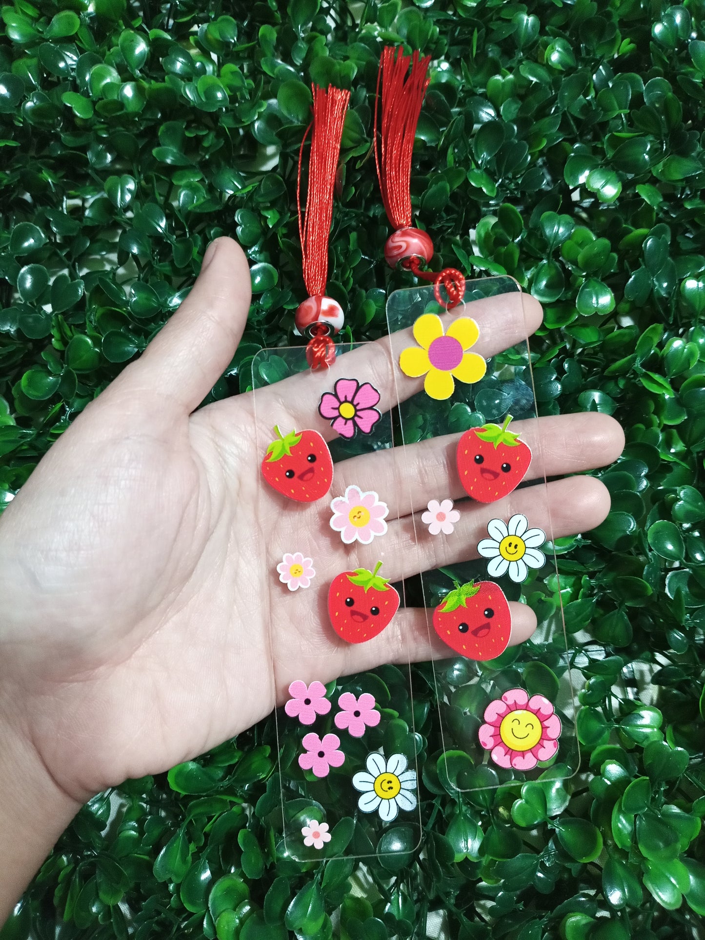 Strawberry With Flowers Bookmark, Bookmark, Handmade bookmark, Cute Bookmark, Study supplies, BookDecoration, Page Marker, Cute Bookmark