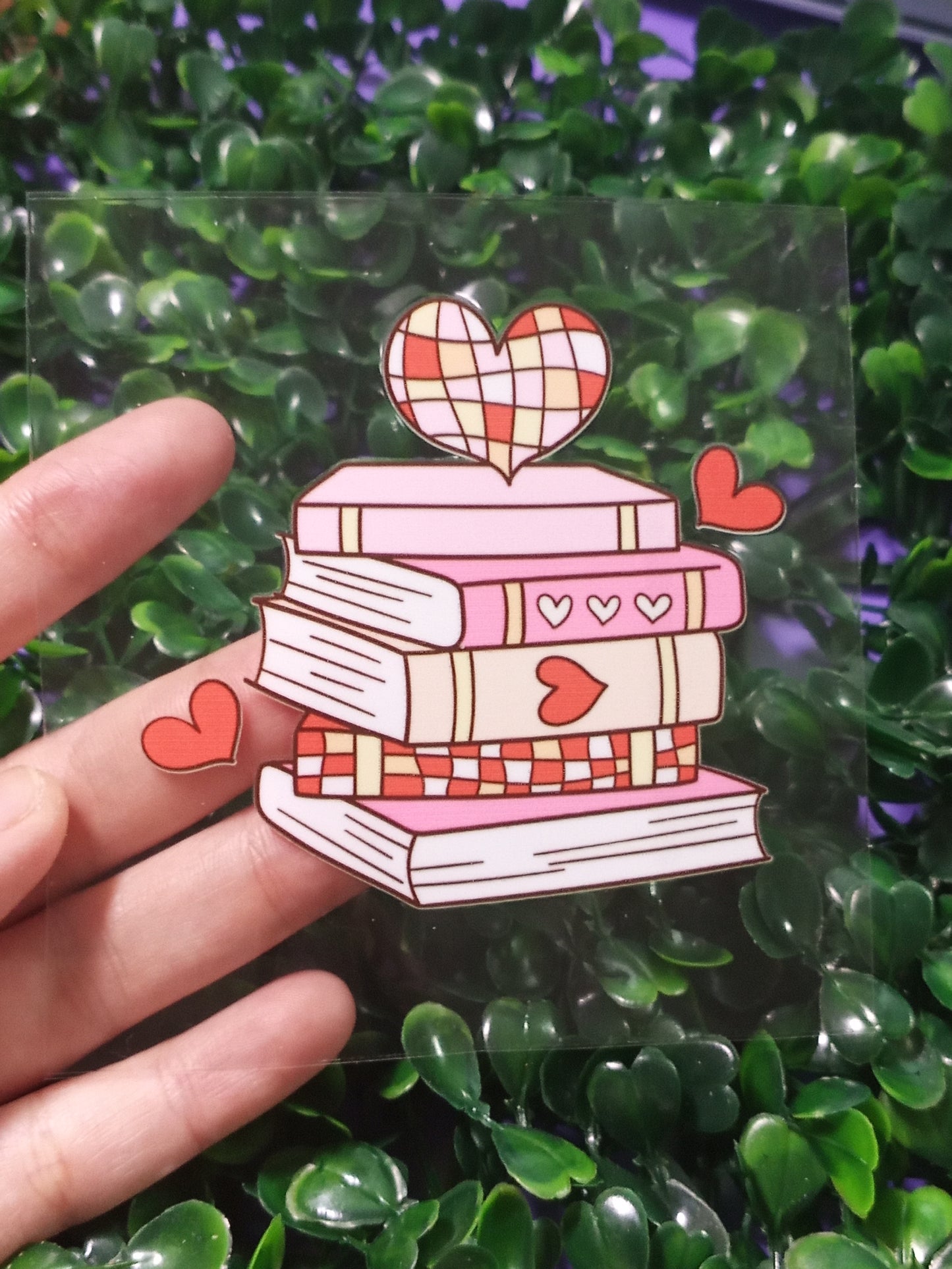 Book Lover’s UV DTF Transfer – Adorable Reading Theme Decal – Waterproof & Easy to Apply