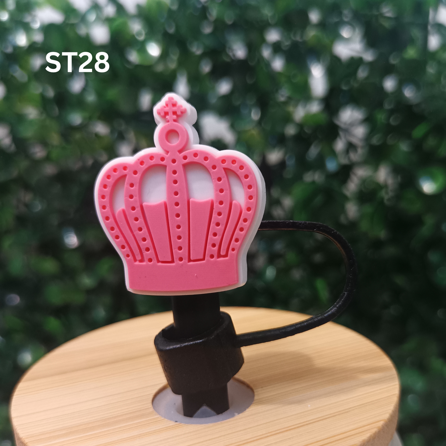 Crown  Straw Toppers(8mm-10mm) Reusable Silicone Drink Covers for Tumblers & Cups | Fun Accessories for Parties & Gifts